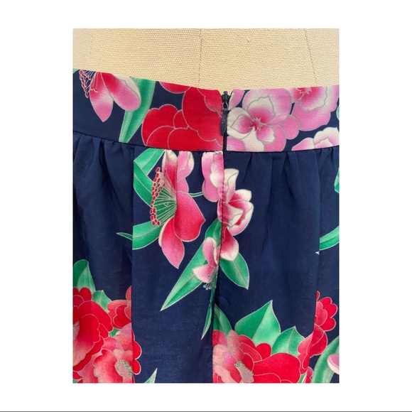 Peter Morrissey floral skirt BNWT size 10 pockets - Picture 7 of 10